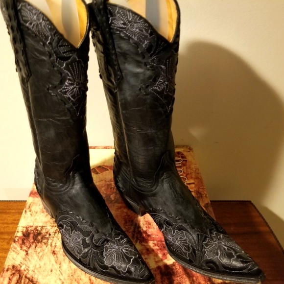 Old Gringo Black Embroidered Leather Heeled Boots